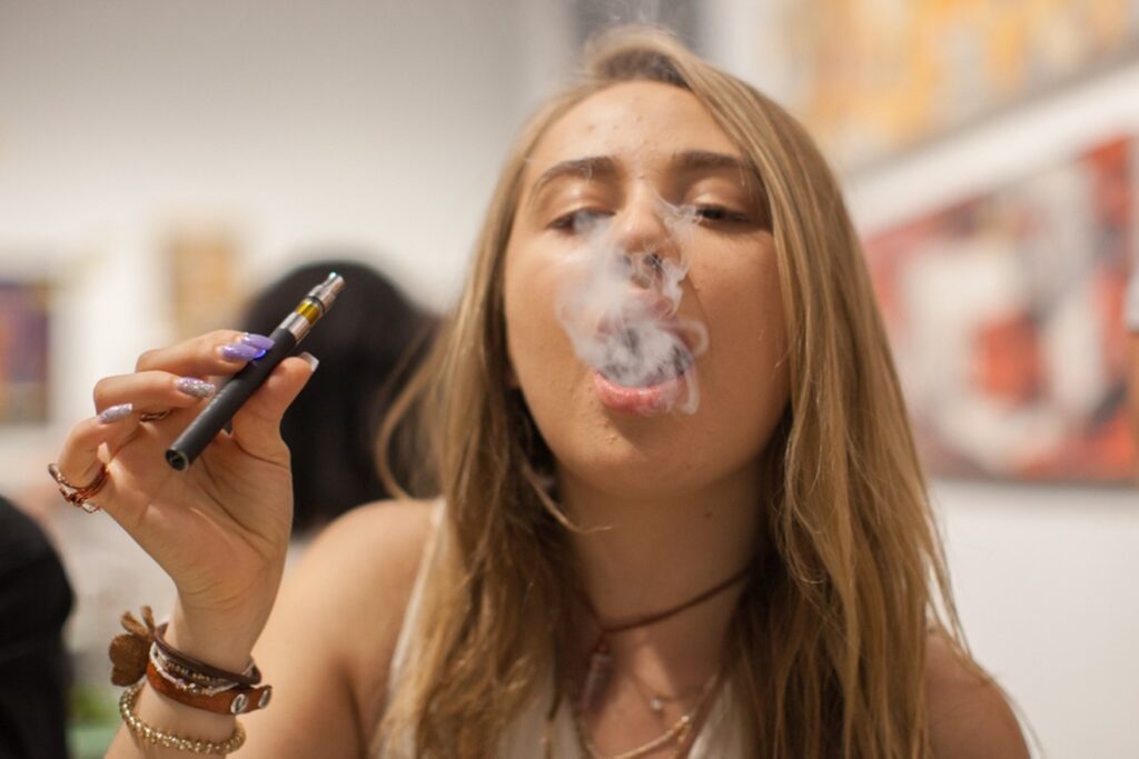 Various causes of vape pen not working after charging